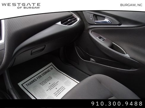 Used 2022 Chevrolet Malibu RS image 29
