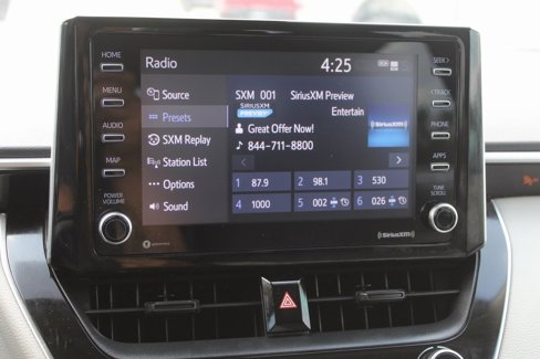 Used 2021 Toyota Corolla LE image 12