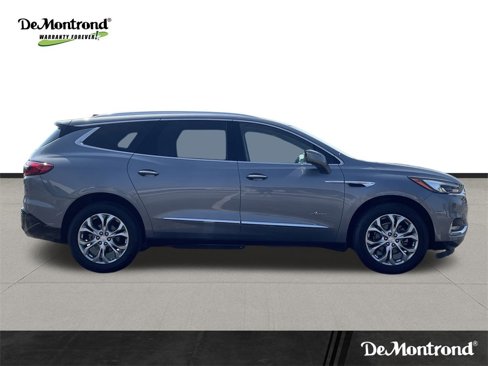 Used 2018 Buick Enclave Avenir w/ Avenir Technology Package image 4