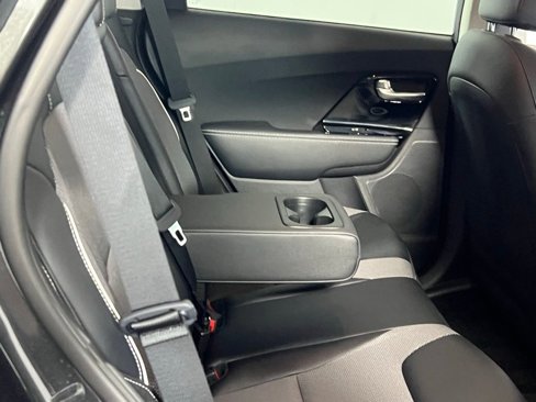 Used 2022 Kia Niro EX image 31