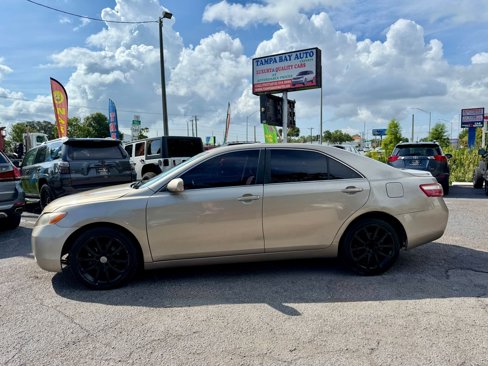Used 2009 Toyota Camry LE image 3