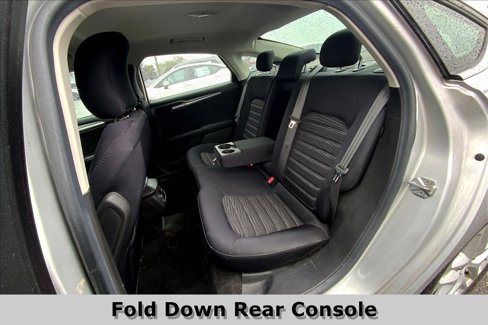 Used 2016 Ford Fusion SE image 27
