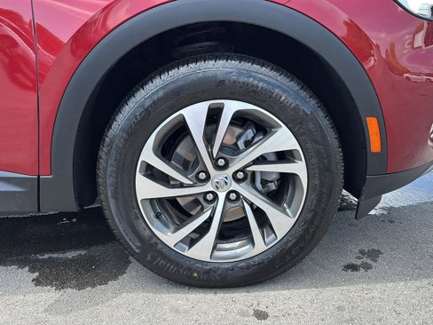 Used 2023 Buick Envision Essence image 12