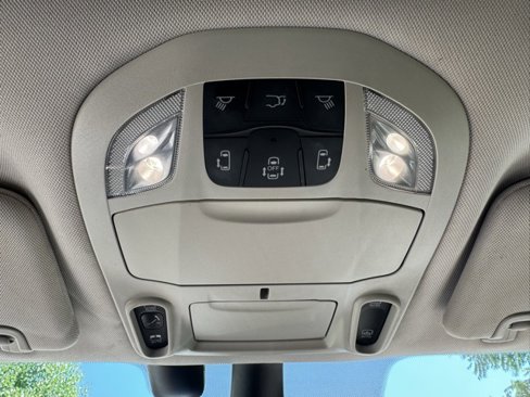 Used 2019 Chrysler Pacifica Limited w/ Advanced Safetytec Group image 20