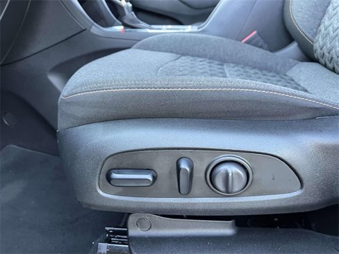 Certified 2023 Chevrolet Equinox LT image 17
