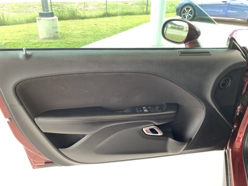 Used 2019 Dodge Challenger SXT w/ Blacktop Package image 18