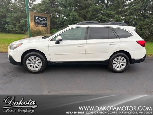 Used 2019 Subaru Outback 2.5i Premium image 1
