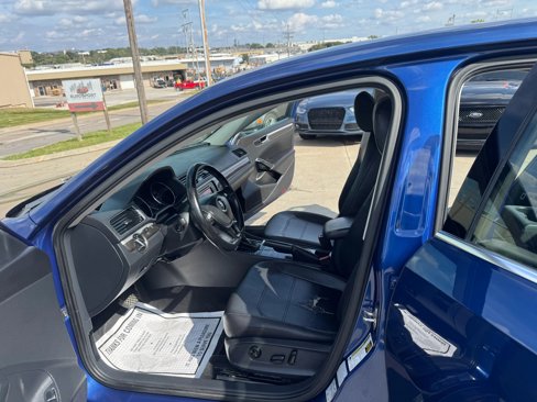 Used 2016 Volkswagen Passat 1.8T SE w/ Lighting Package (P06) image 14