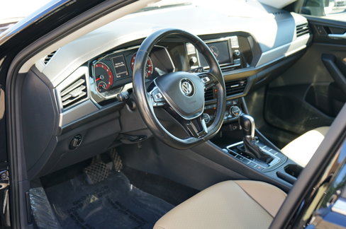 Used 2024 Volkswagen Jetta SEL image 16