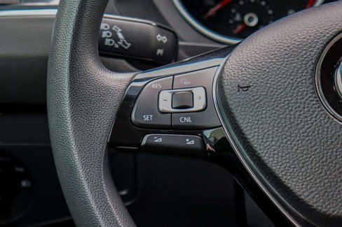 Used 2018 Volkswagen Tiguan S image 19