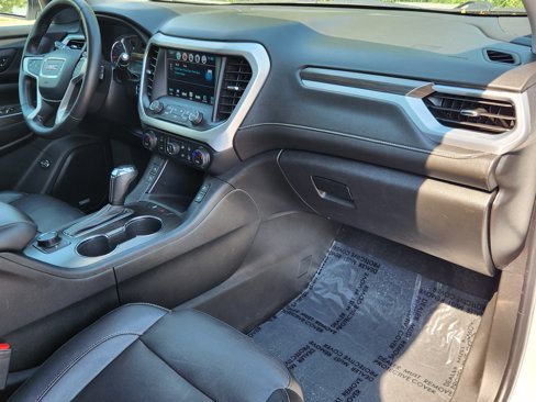 Used 2019 GMC Acadia SLT image 17