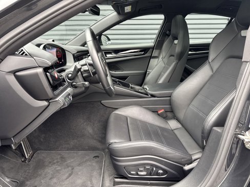 Certified 2024 Porsche Panamera image 13