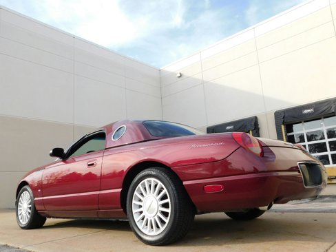 Used 2004 Ford Thunderbird image 10