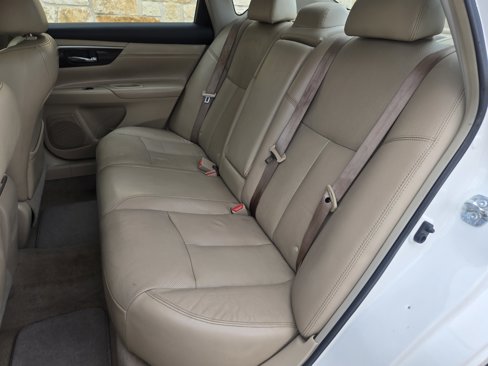 Used 2013 Nissan Altima 2.5 SL w/ Technology Pkg image 7