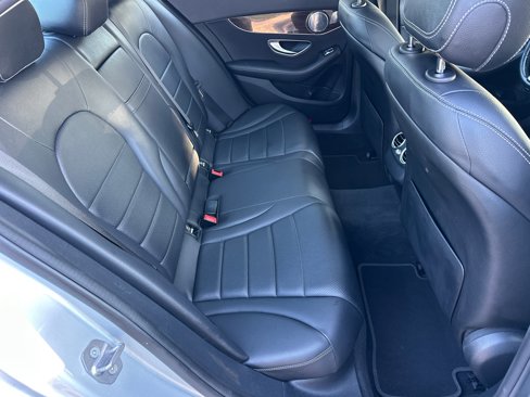Used 2018 Mercedes-Benz C 300 4MATIC Sedan image 15