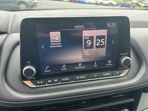 Used 2024 Nissan Rogue S image 20