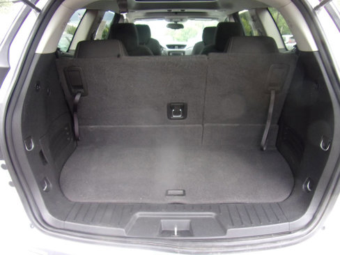 Used 2017 Chevrolet Traverse LT w/ Style and Technology Package image 19