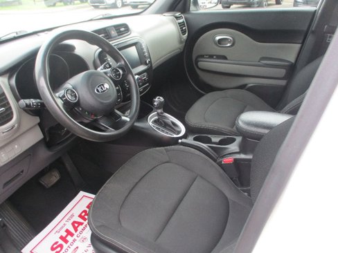 Used 2019 Kia Soul + image 4