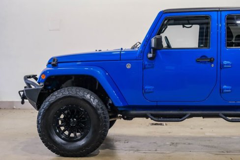Used 2016 Jeep Wrangler Unlimited Sahara image 38
