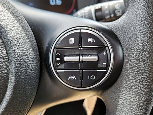 Used 2023 Kia Soul LX w/ LX Technology Package image 23