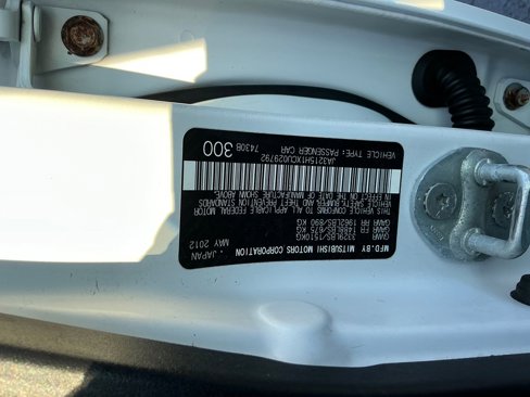Used 2012 Mitsubishi i image 30