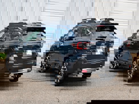 Used 2025 Subaru Outback Touring XT image 3