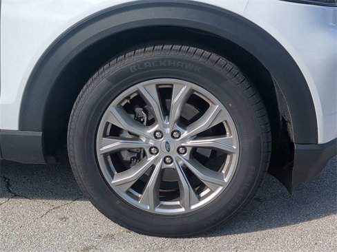 Used 2021 Ford Explorer Limited w/ Equipment Group 301A image 11