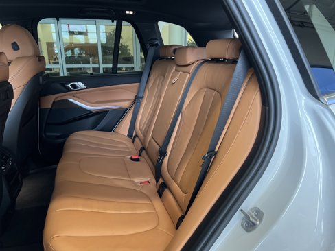 Used 2022 BMW X5 xDrive40i image 16