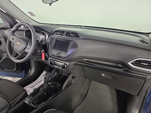 Used 2021 Chevrolet TrailBlazer LS image 34