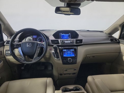 Used 2014 Honda Odyssey Touring Elite image 23