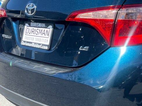 Used 2018 Toyota Corolla LE image 6