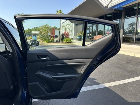 Used 2022 Nissan Altima 2.5 S image 42