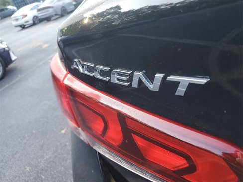 Used 2018 Hyundai Accent SEL image 7