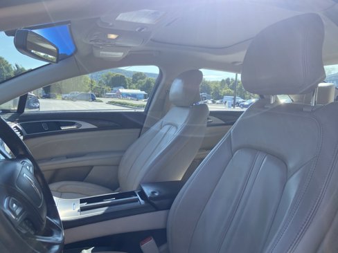 Used 2017 Lincoln MKZ Select w/ Select Plus Package image 9