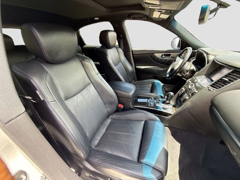 Used 2017 INFINITI QX70 AWD w/ Premium Package image 28