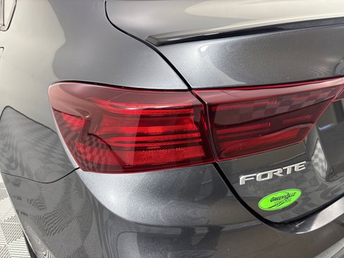 Used 2022 Kia Forte GT-Line w/ GT-Line Premium Package image 11
