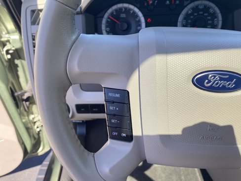 Used 2008 Ford Escape 2WD Hybrid image 18
