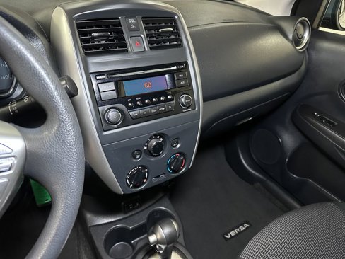 Used 2018 Nissan Versa SV image 36