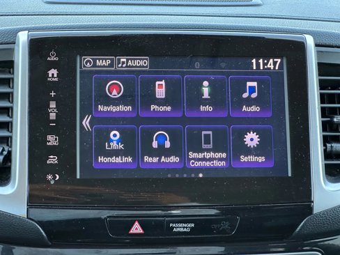 Used 2017 Honda Pilot Touring image 40