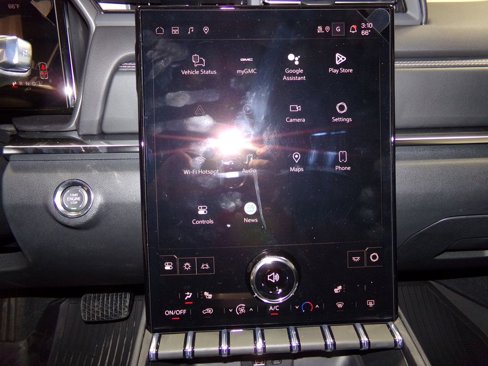 New 2026 GMC Terrain Elevation w/ LPO, Floor Liner Package image 17