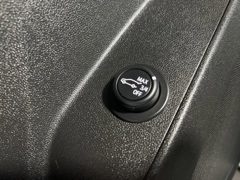 Used 2023 Chevrolet Equinox LT image 10
