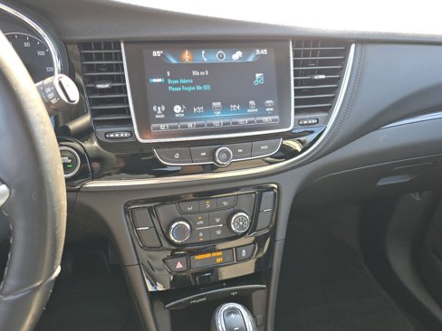 Used 2018 Buick Encore Preferred image 30