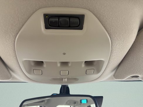 Used 1998 Cadillac Seville STS w/ Heated Seats Pkg image 24