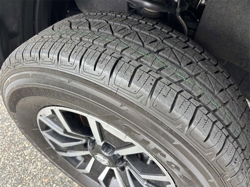 Used 2023 Toyota Tacoma TRD Sport image 10