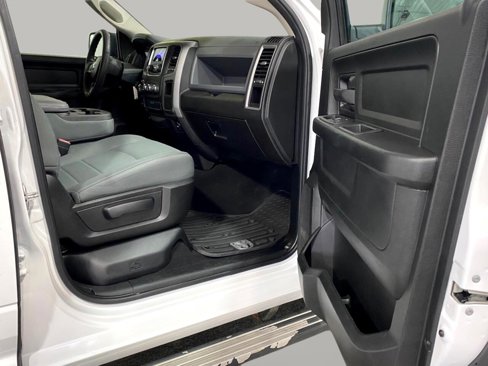 Used 2018 RAM 1500 Express image 22