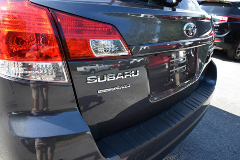 Used 2011 Subaru Outback 2.5i Limited image 31