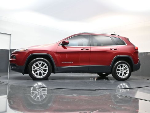 Used 2017 Jeep Cherokee Latitude w/ Safety/Convenience Group image 25