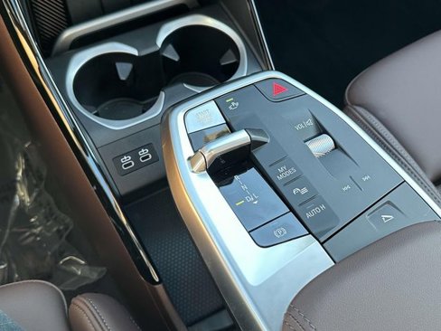Certified 2025 BMW X2 xDrive28i image 37