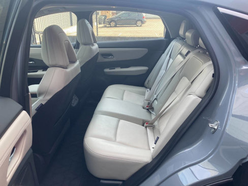 Used 2024 Nissan Ariya FWD image 11