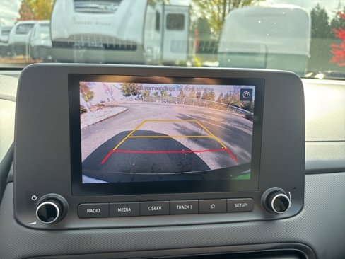 Used 2023 Hyundai Kona SEL image 16